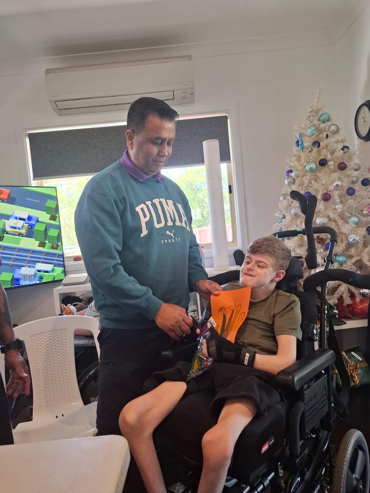 Decorating Centre for Christmas, Angels On Wheels