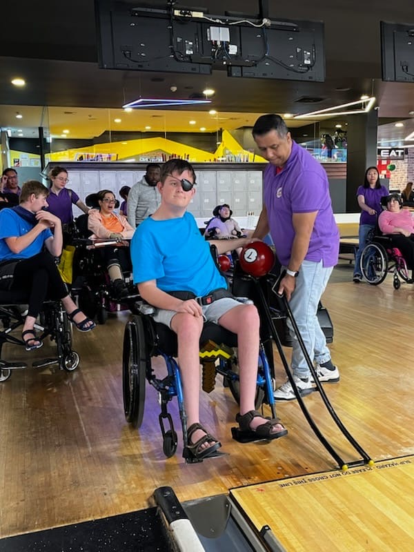 Bowling, Angels On Wheels