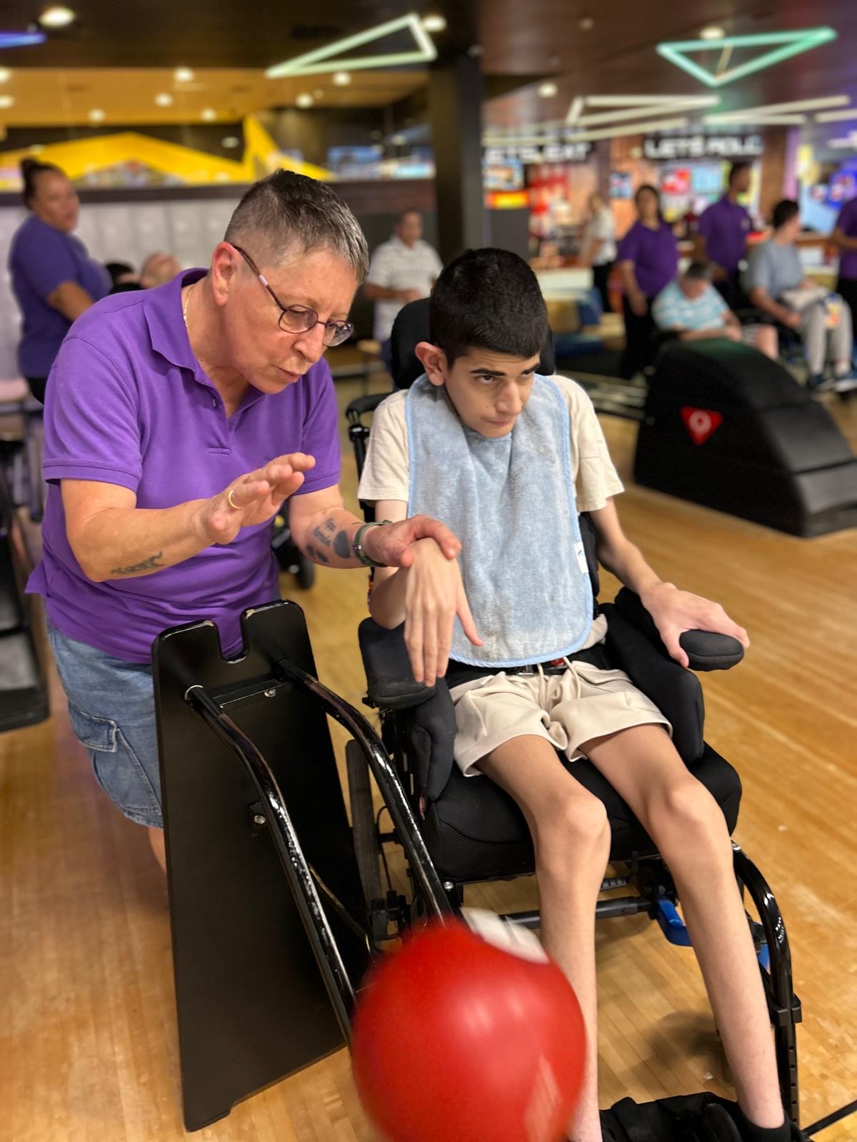 Bowling, Angels On Wheels